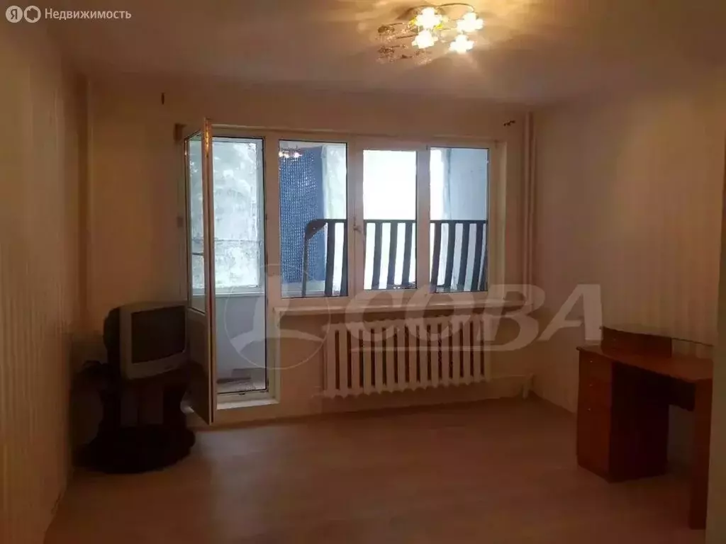 Квартира-студия: Тюмень, улица Бабарынка, 16Б (20 м) - Фото 2