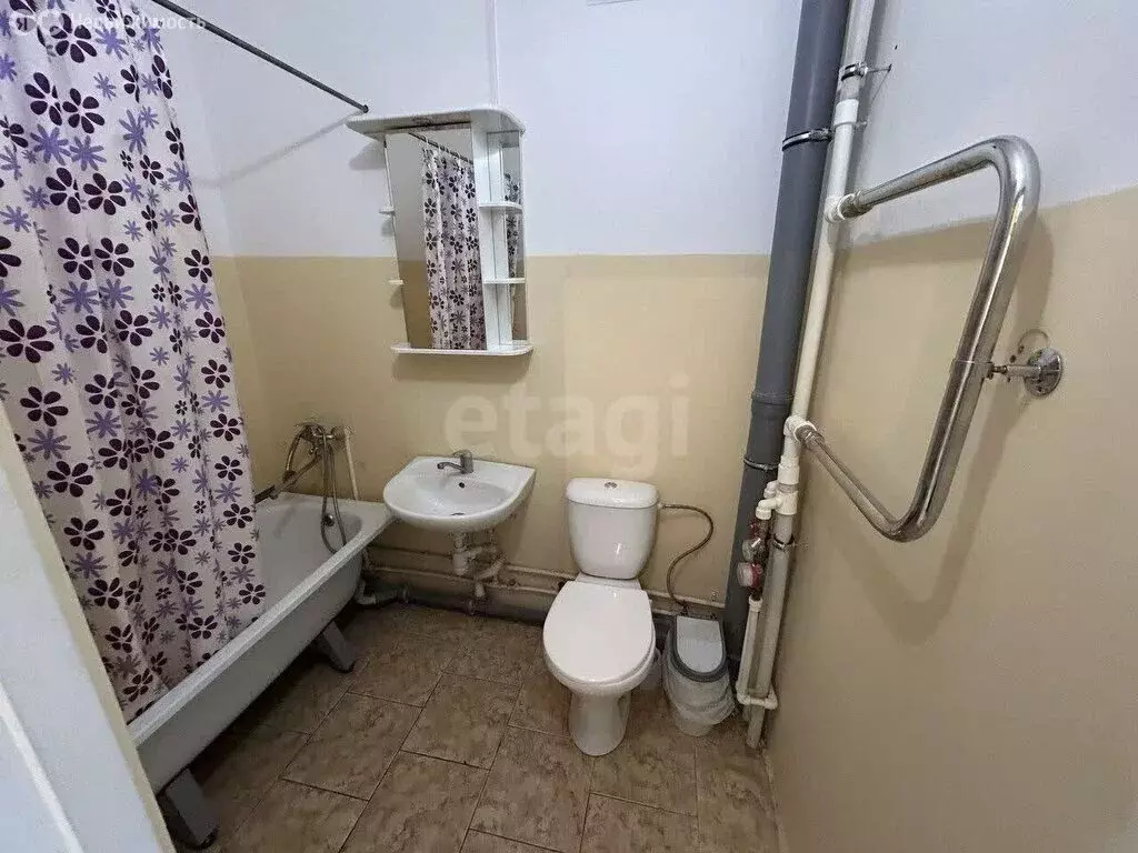 1-комнатная квартира: Пермь, улица Веры Фигнер, 2 (50 м) - Фото 1