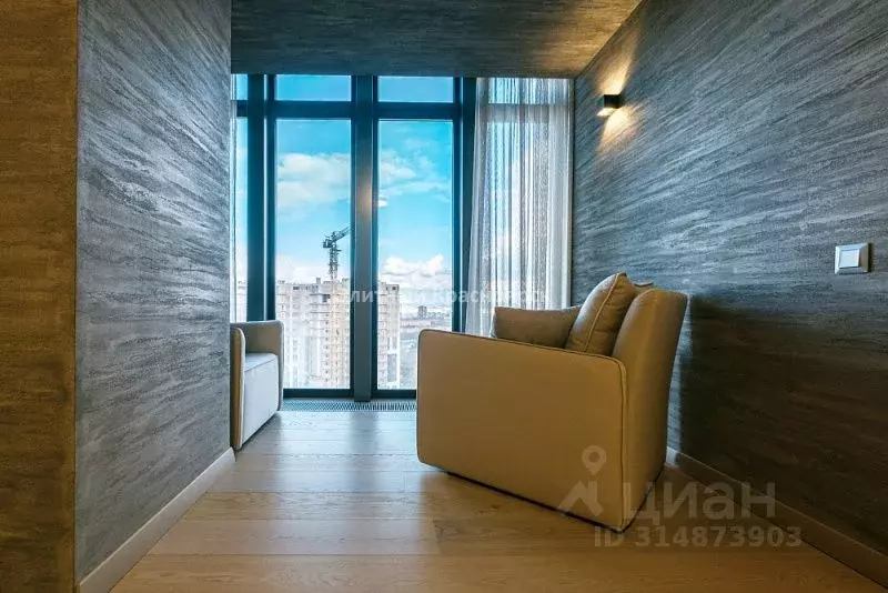 3-к кв. Красноярский край, Красноярск ул. Авиаторов, 21 (117.0 м) - Фото 1