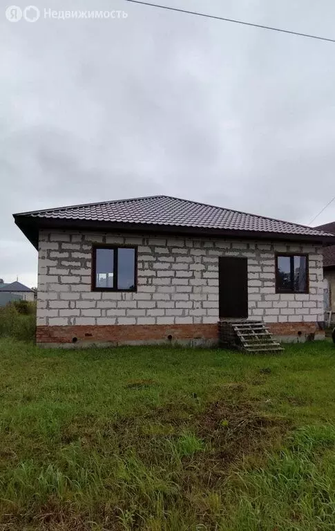 Дом в Южноуральск, улица Победы, 5Е (90 м) - Фото 1