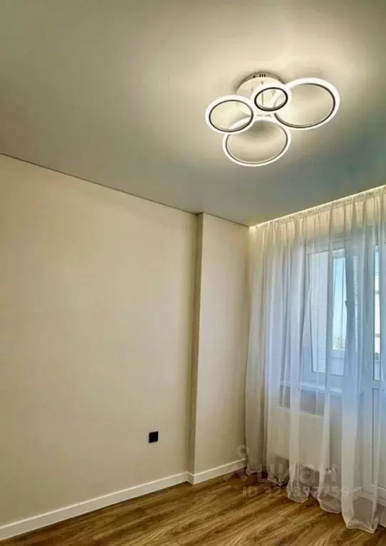 1-к кв. Саратовская область, Саратов ул. Имени А.И. Хользунова, 1/5 ... - Фото 0