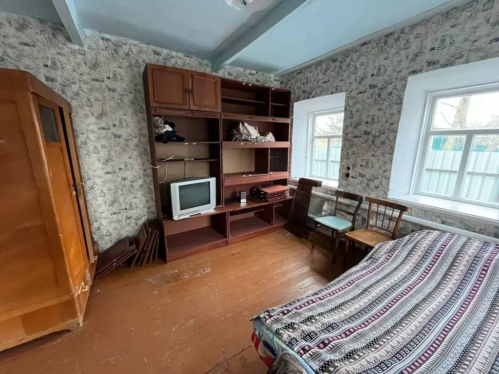 Дом в Краснодарский край, Щербиновский район, Шабельское с/пос, с. ... - Фото 1