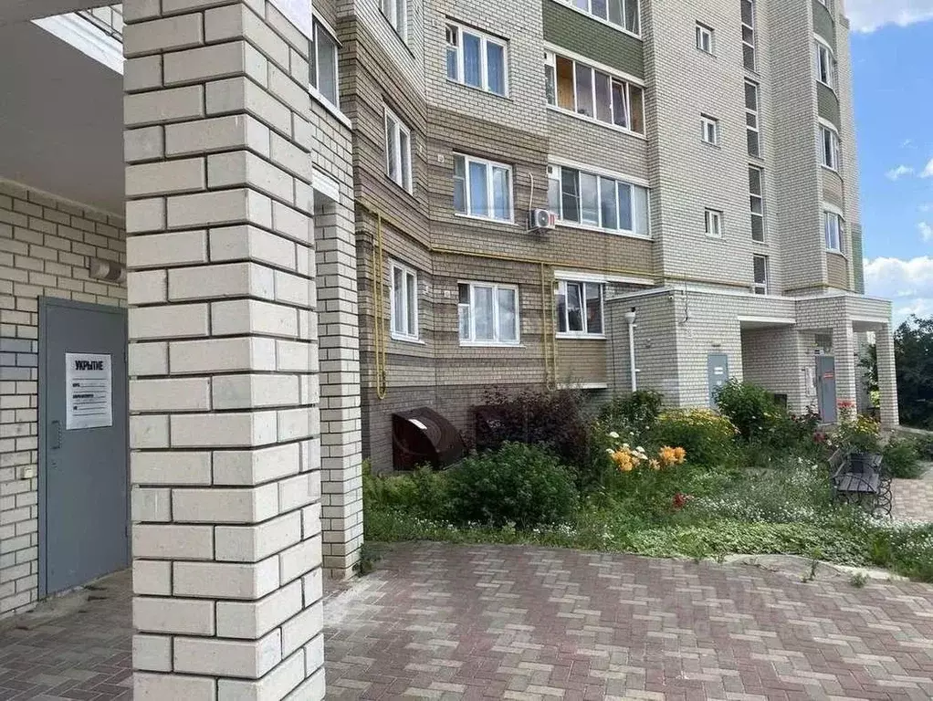 2-к кв. Белгородская область, Белгород ул. Есенина, 8 (59.0 м) - Фото 1