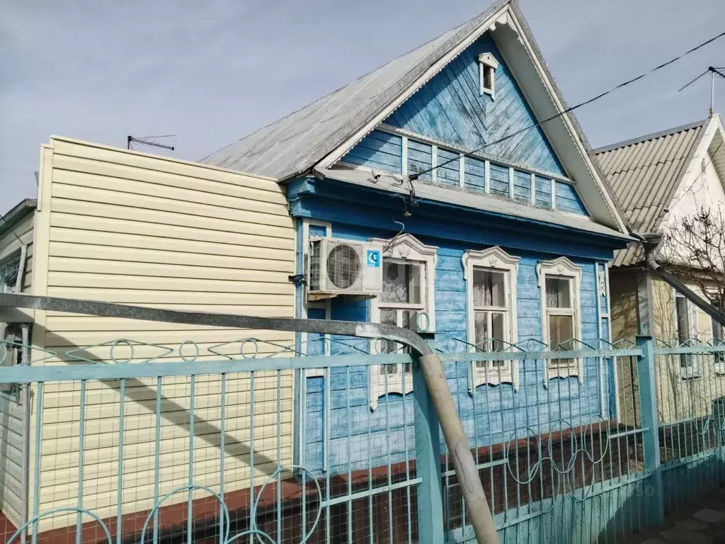 Дом в Астраханская область, Астрахань пер. Адмирала Макарова, 14 (74 ... - Фото 1