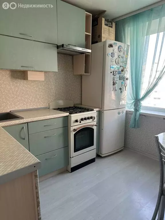 3-комнатная квартира: Уфа, улица Набережная реки Уфы, 17/1 (66 м) - Фото 1