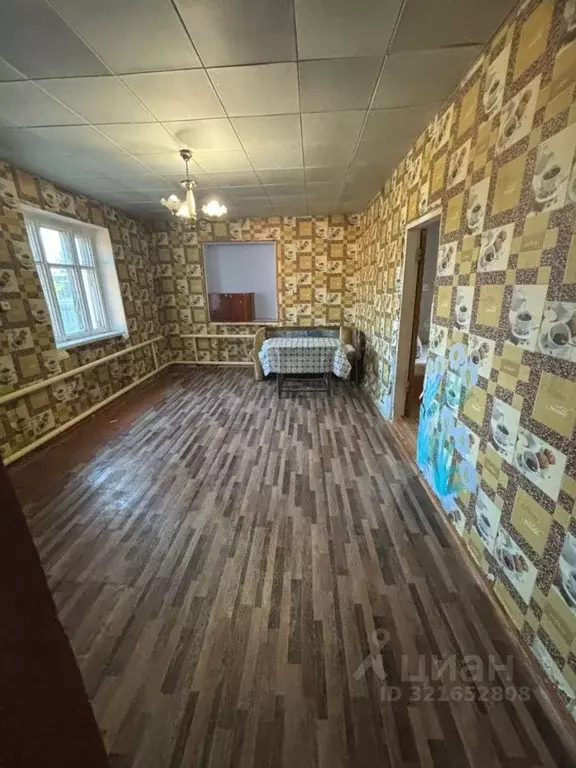 Дом в Астраханская область, с. Енотаевка ул. Чичерина, 30А (49 м) - Фото 1