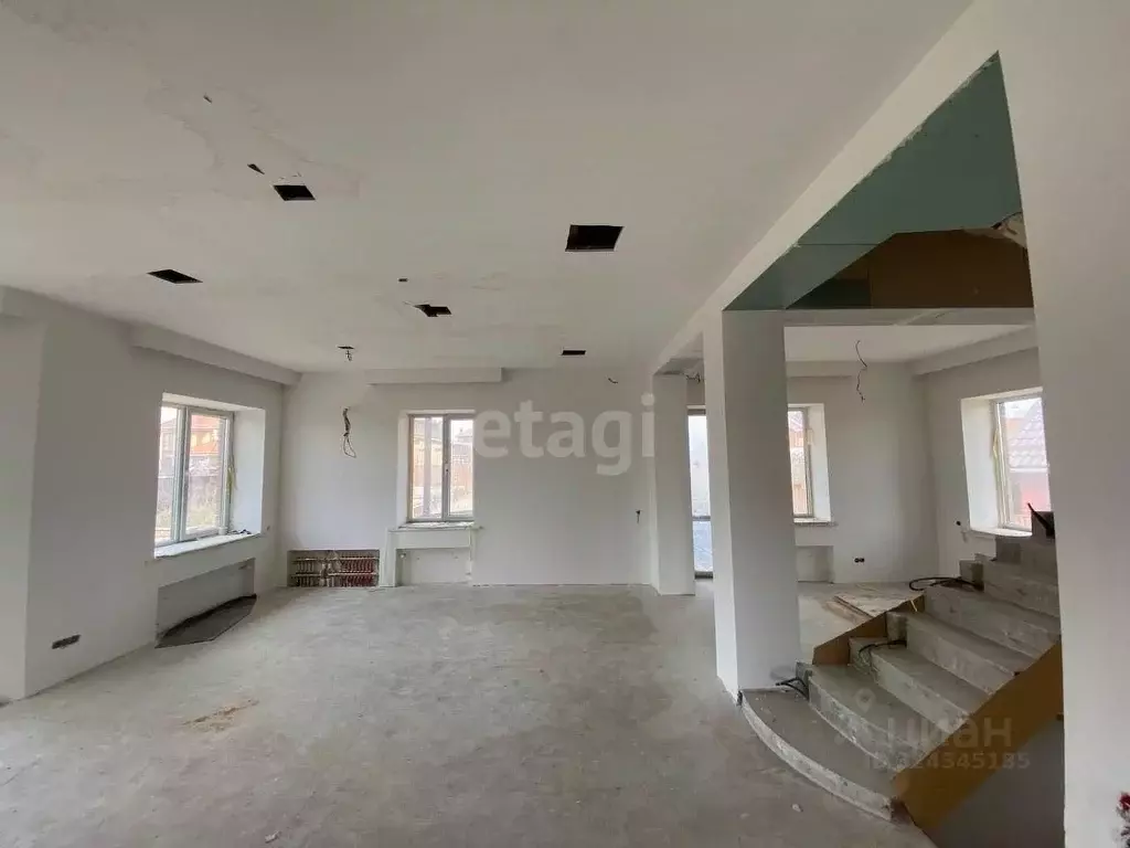 Дом в Белгородская область, Белгородский район, Дубовское с/пос, пос. ... - Фото 1