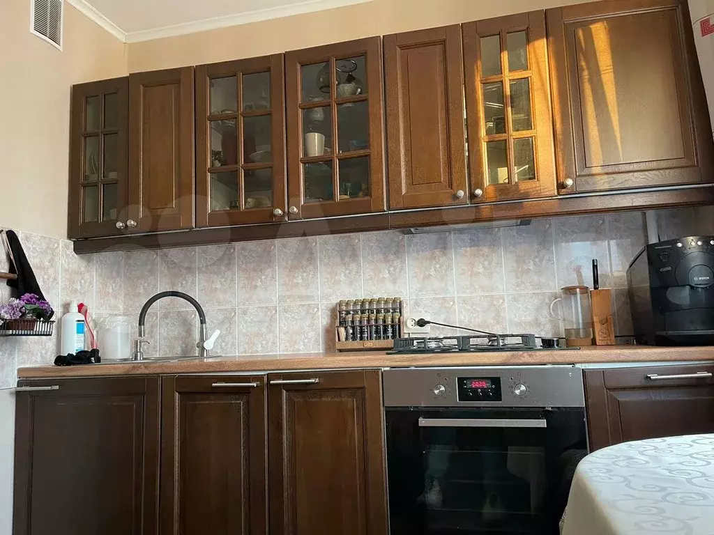 1-к. квартира, 42 м, 5/9 эт. - Фото 0