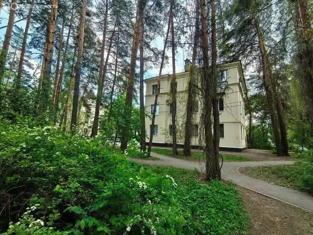 3-комнатная квартира: посёлок городского типа Быково, улица Чапаева, 7 ... - Фото 1