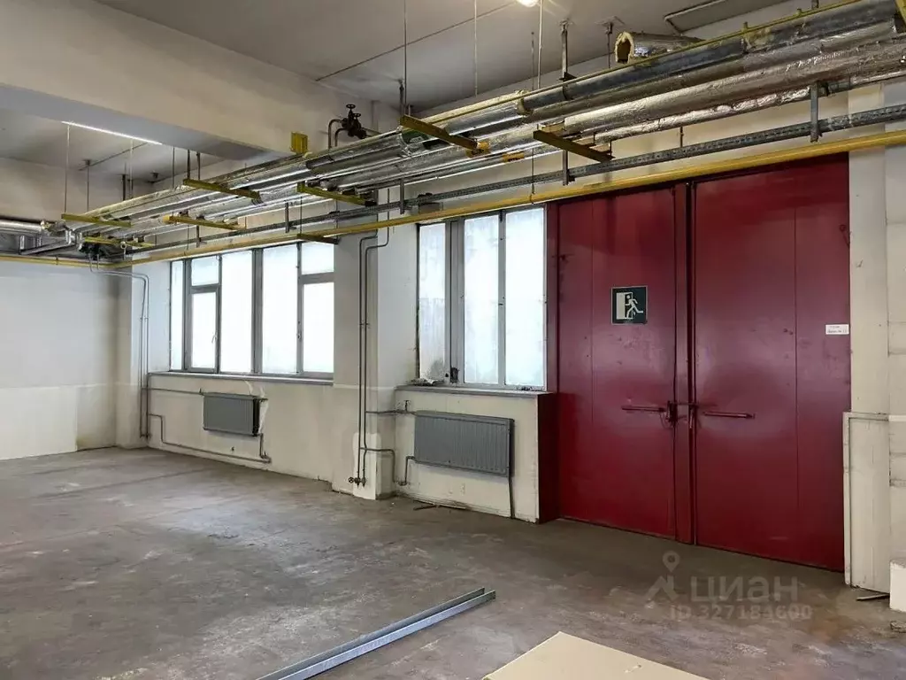 Склад в Калужская область, Калуга Тарутинская ул., 171Б (450 м) - Фото 1