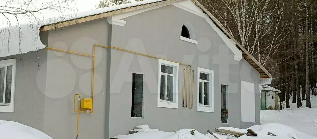 3-комнатная квартира: село Абзаково, улица Ленина, 214Б (62 м) - Фото 1