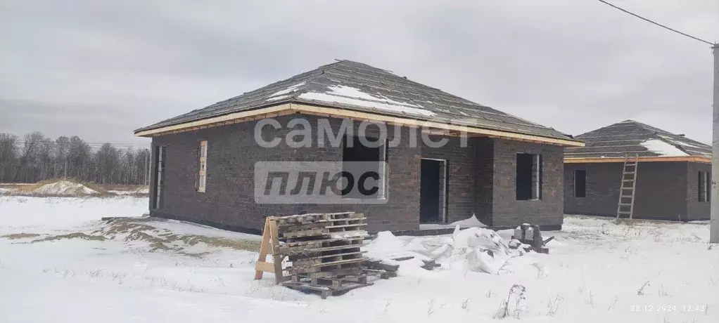 Дом в Тюменская область, Тюменский район, Новокаменский кп  (102 м) - Фото 1