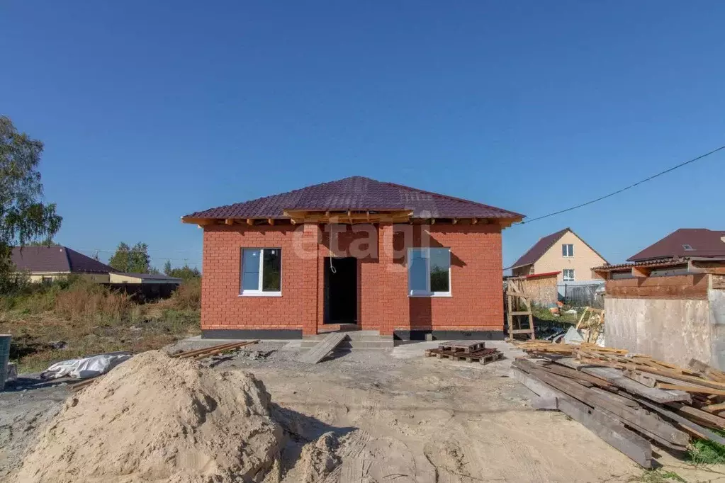 Дом в Тюменская область, Тюмень 4-й Салаирского тракта км (103 м) - Фото 1
