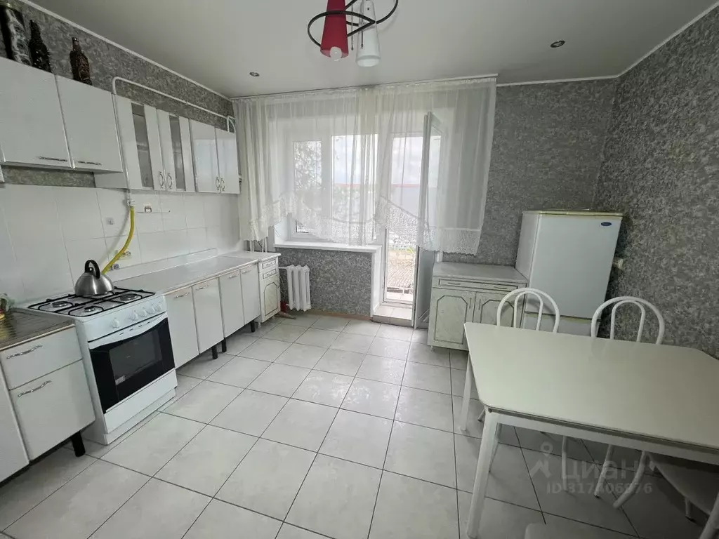 2-к кв. Краснодарский край, Ейск ул. Седина, 53/5 (74.0 м) - Фото 0