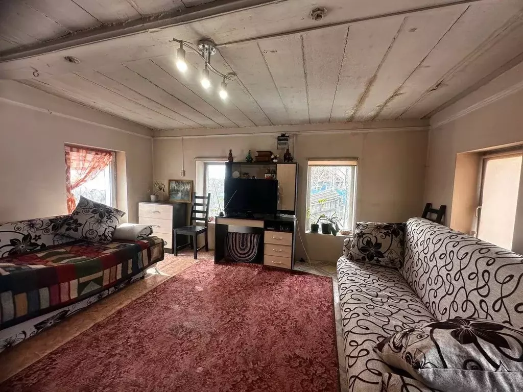 Дом в Пермский край, Добрянский муниципальный округ, д. Залесная ул. ... - Фото 1