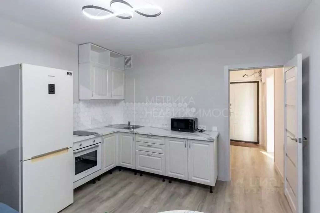 1-к кв. Тюменская область, Тюмень ул. Монтажников, 42А (39.4 м) - Фото 0