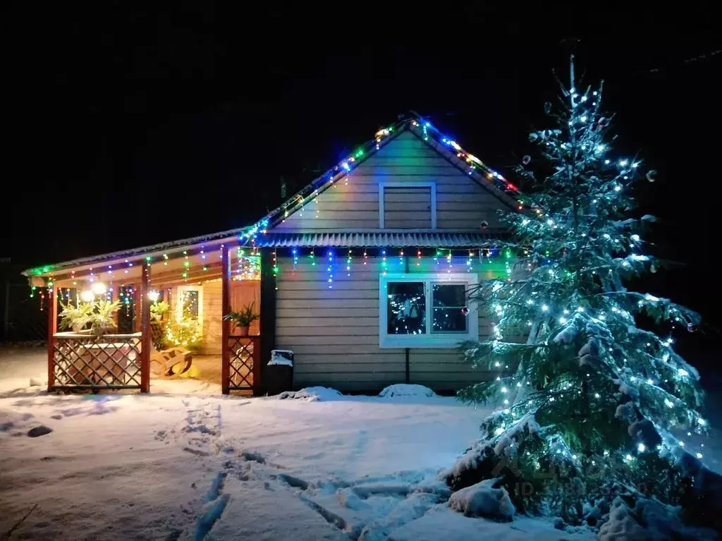 Дом в Ленинградская область, Киришский район, Глажевское с/пос, д. ... - Фото 1