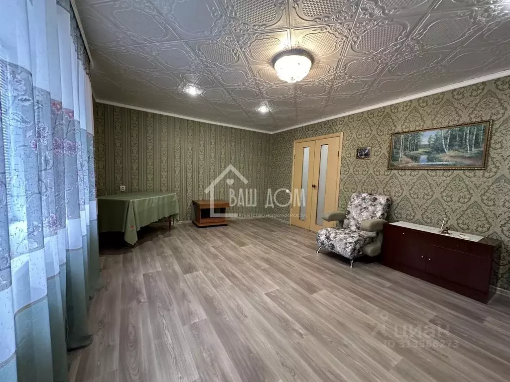 Дом в Астраханская область, Ахтубинск ул. Бабичева, 45 (160 м) - Фото 1