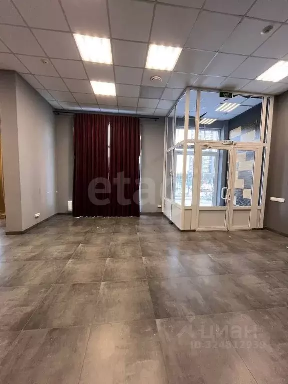 Помещение свободного назначения в Красноярский край, Красноярск ул. ... - Фото 1