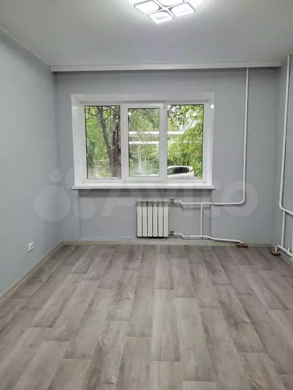 Комната 17 м в 4-к., 1/5 эт. - Фото 0