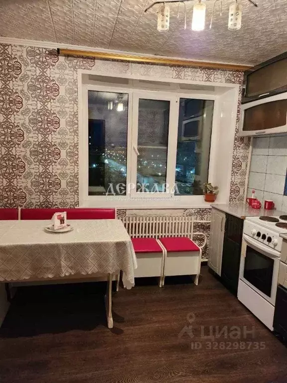 1-к кв. Белгородская область, Старый Оскол Макаренко мкр, 7 (43.0 м) - Фото 2