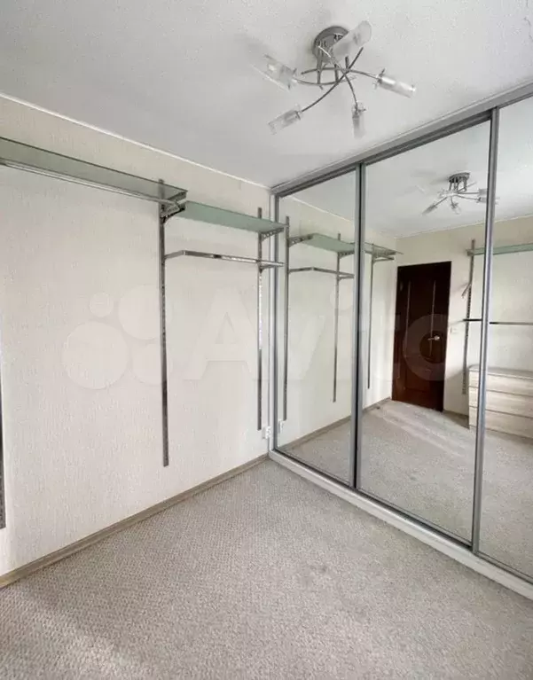 2-к. квартира, 37 м, 1/9 эт. - Фото 0