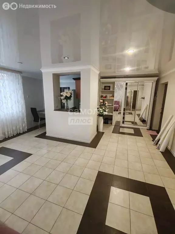 3-комнатная квартира: Нальчик, проспект Кулиева, 2 (90 м) - Фото 2