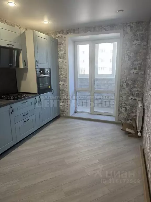 3-к кв. Смоленская область, Смоленск просп. Строителей, 23Б (71.0 м) - Фото 1