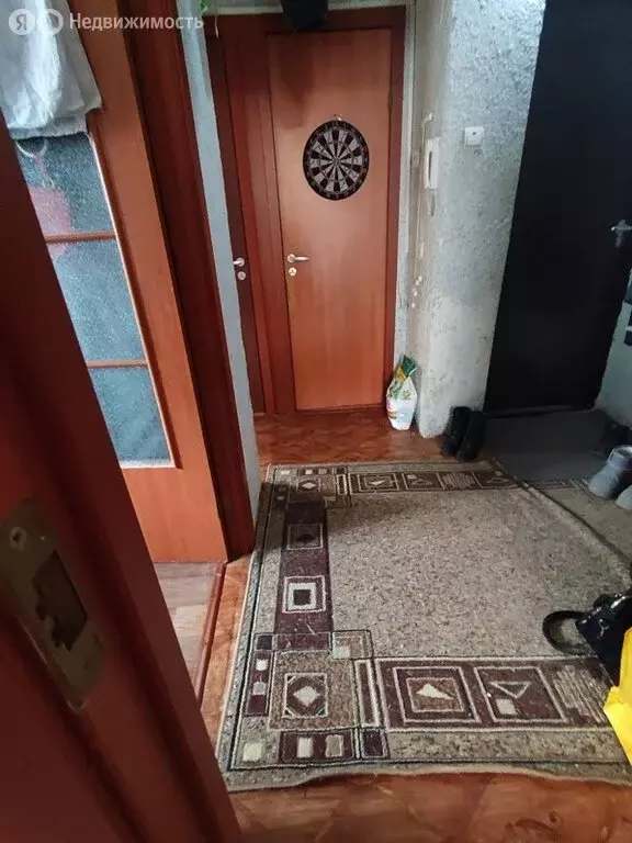 3-комнатная квартира: Красноярск, Парашютная улица, 80 (49.8 м) - Фото 1