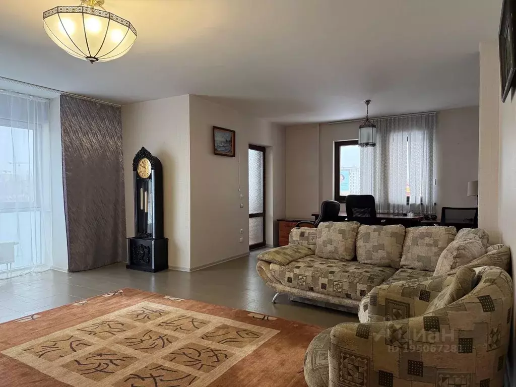 2-к кв. Тюменская область, Тюмень ул. Максима Горького, 68 (98.0 м) - Фото 2