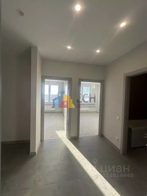 3-к кв. Тульская область, Тула Петровский квартал мкр, ул. Летчика ... - Фото 2