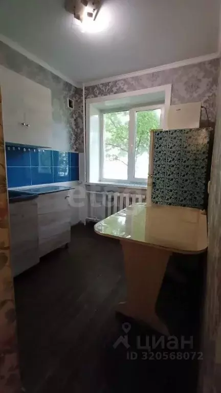 1-к кв. Сахалинская область, Южно-Сахалинск ул. Есенина, 11 (30.0 м) - Фото 0