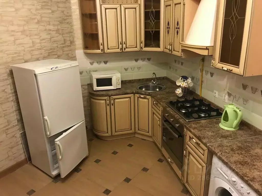 2-к кв. Татарстан, Зеленодольск ул. Гагарина, 2 (56.0 м) - Фото 0