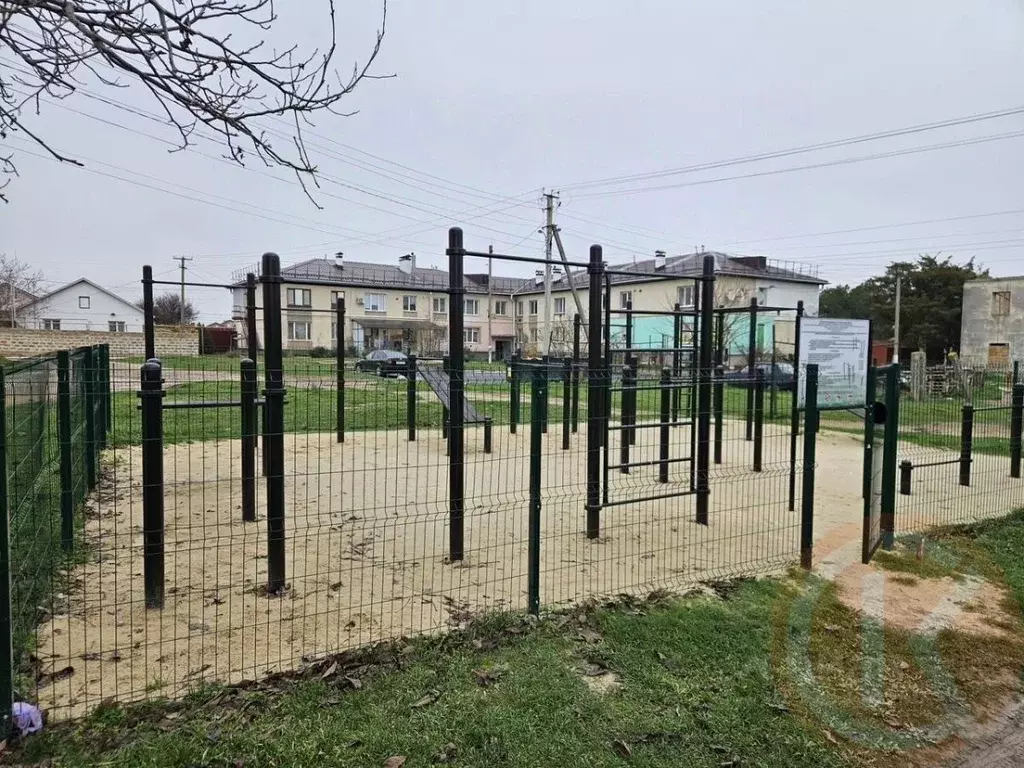 2-к кв. Крым, Сакский район, с. Суворовское ул. Суворовская, 25 (52.7 ... - Фото 2