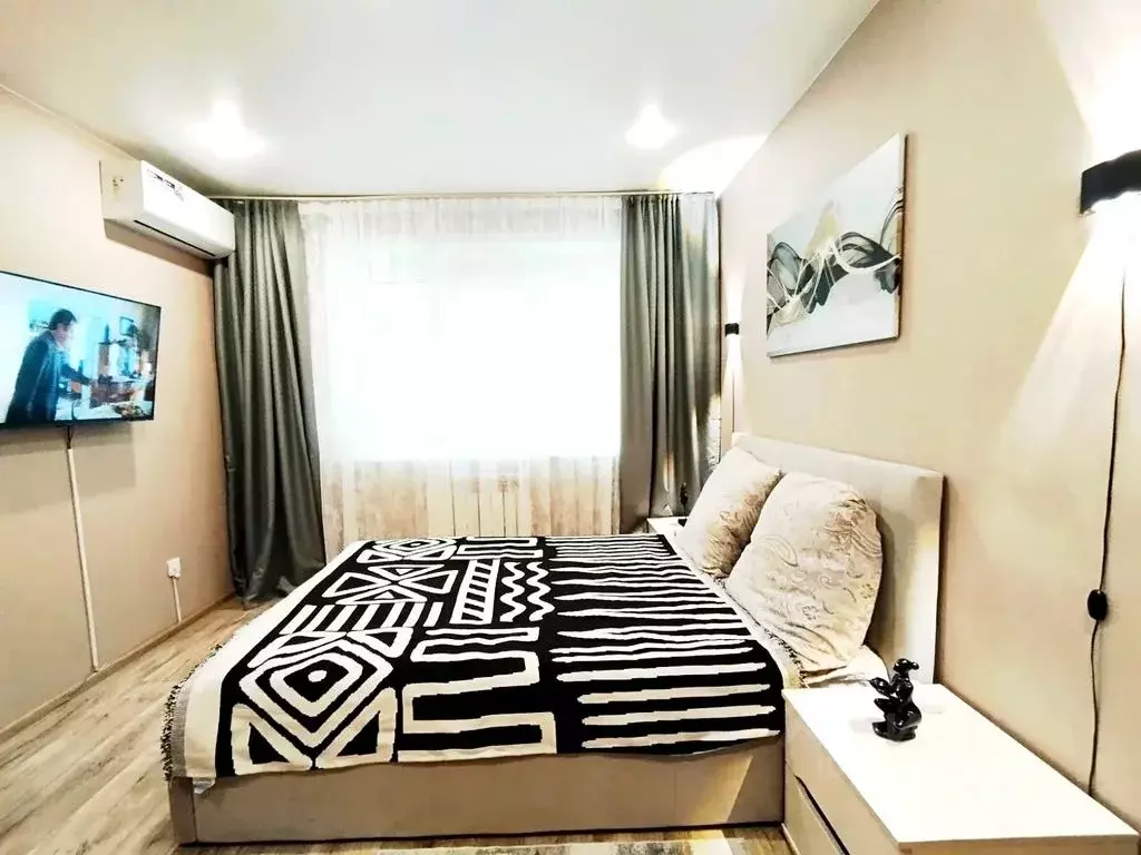 1-к кв. Брянская область, Брянск ул. Имени О.Н. Строкина, 3 (37.0 м) - Фото 1