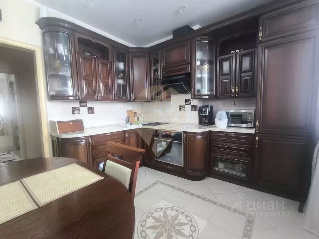 3-к кв. Белгородская область, Старый Оскол Степной мкр, 6 (83.25 м) - Фото 0