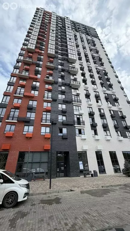 3-комнатная квартира: Астрахань, улица Савушкина, 6к1 (77 м) - Фото 2