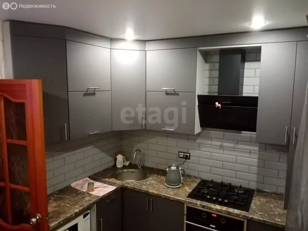 2-комнатная квартира: Курган, улица Свердлова, 15 (52 м) - Фото 1