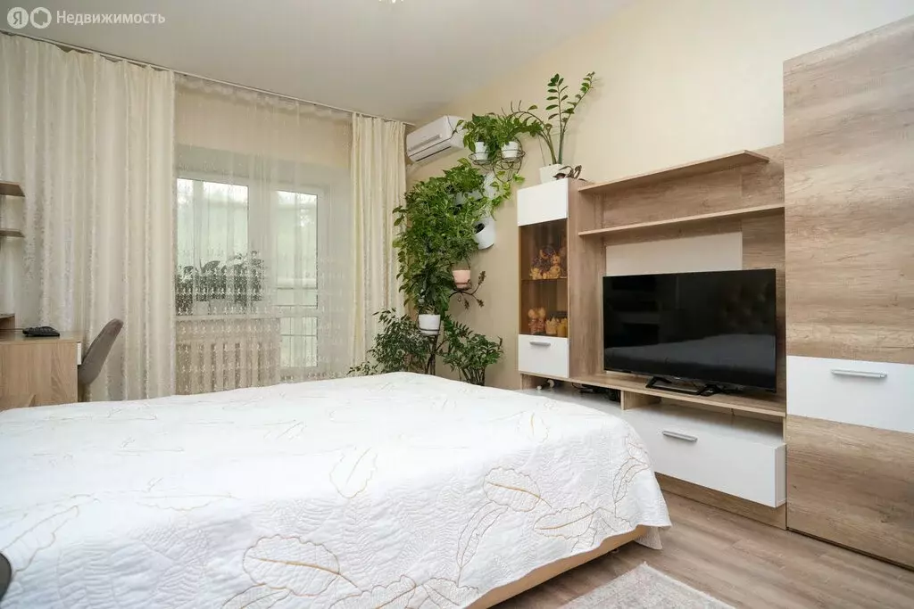 1-комнатная квартира: Казань, улица Гарифа Ахунова, 18 (45 м) - Фото 0