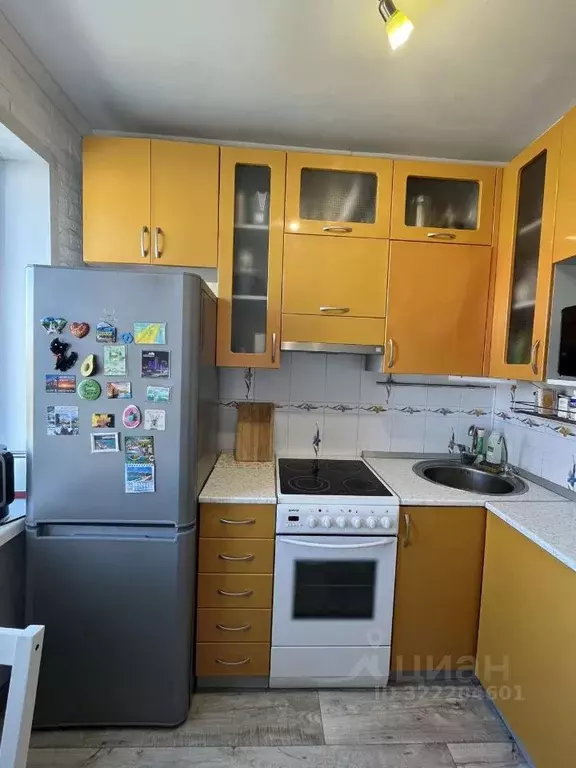 2-к кв. Белгородская область, Старый Оскол Жукова мкр, 6 (47.0 м) - Фото 1