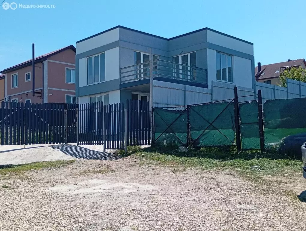 Дом в село Супсех, улица Андрея Левинского (182 м) - Фото 1
