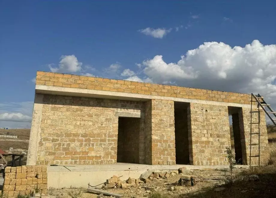 Дом в Крым, Симферопольский район, Перовское с/пос, с. Украинка ул. ... - Фото 2