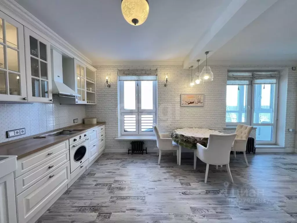 2-к кв. Ямало-Ненецкий АО, Новый Уренгой Дружба мкр, 6/2 (84.0 м) - Фото 2