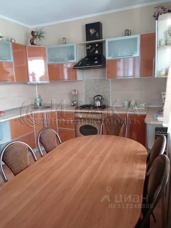 2-к кв. Краснодарский край, Ейск Красная ул., 53 (63.5 м) - Фото 0