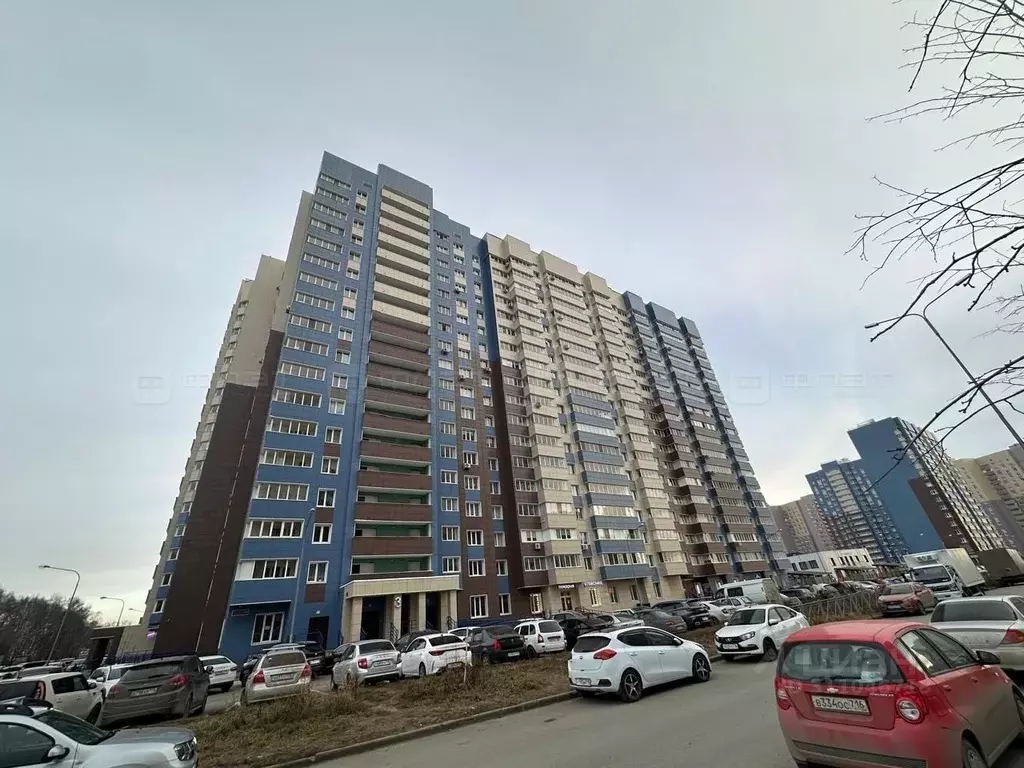 3-к кв. Татарстан, Казань ул. Виктора Сажинова, 7/11 (79.6 м) - Фото 0