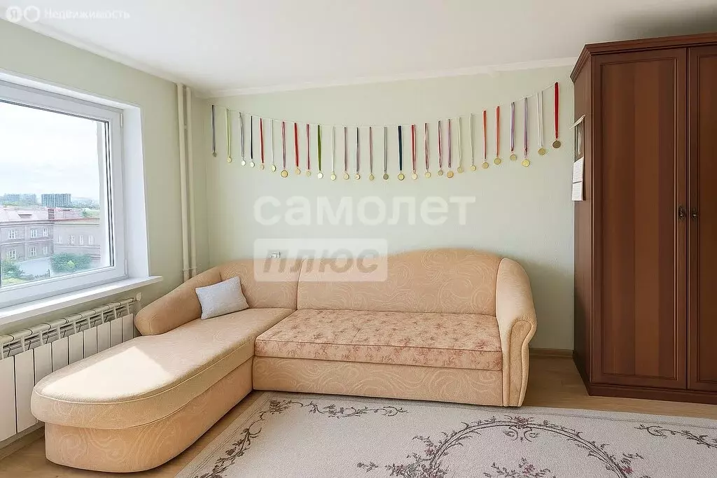 4-комнатная квартира: Ижевск, улица Холмогорова, 14 (68.4 м) - Фото 0
