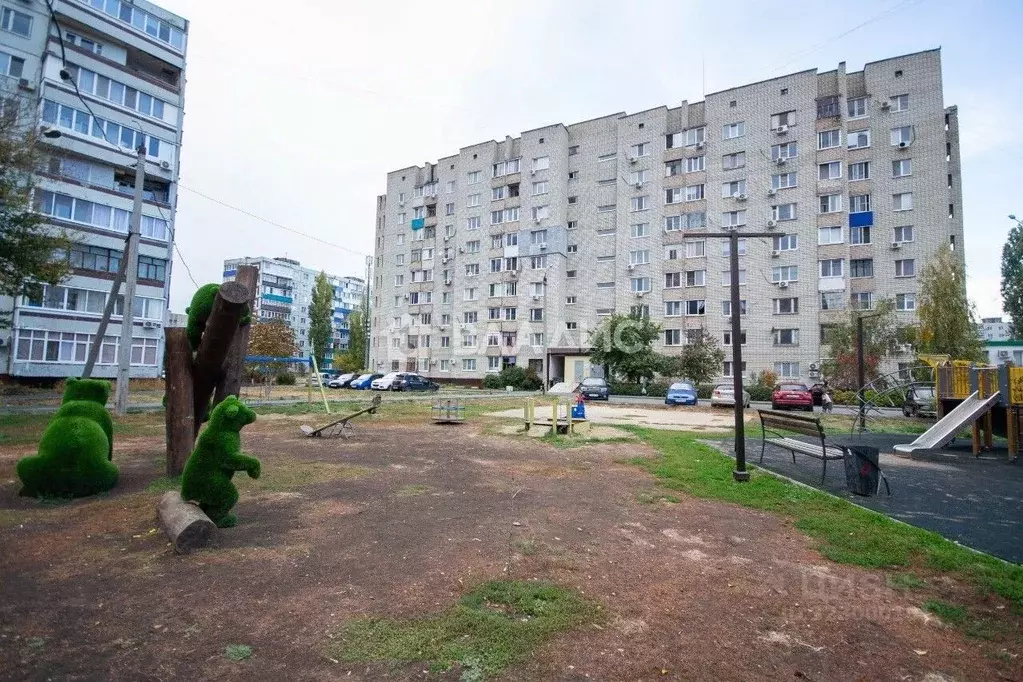 1-к кв. Саратовская область, Балаково Октябрьская ул., 42 (29.7 м) - Фото 2