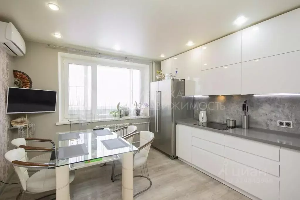 4-к кв. Тюменская область, Тюмень Одесская ул., 46 (105.0 м) - Фото 1