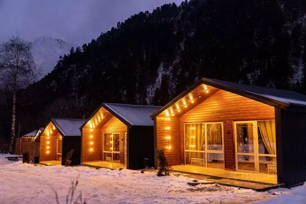 Коттедж в Кабардино-Балкария, Эльбрусский район, с. Байдаево ул. ... - Фото 0