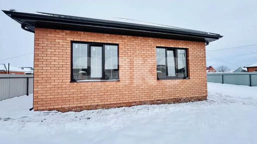 Дом в Краснодарский край, Кореновский район, Платнировское с/пос, ... - Фото 1